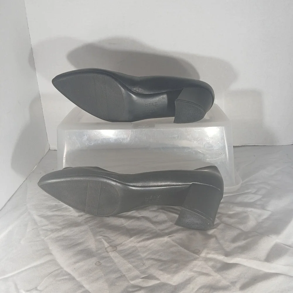 Naturalizer caprice pumps